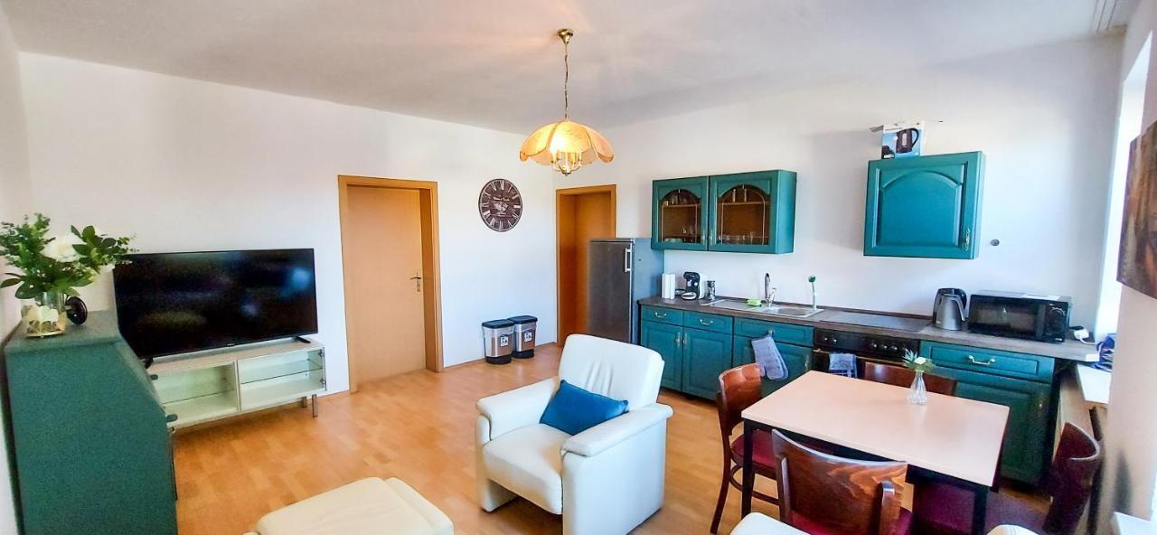 Апартаменти Divino Pension Zorbau Lutzen Екстер'єр фото